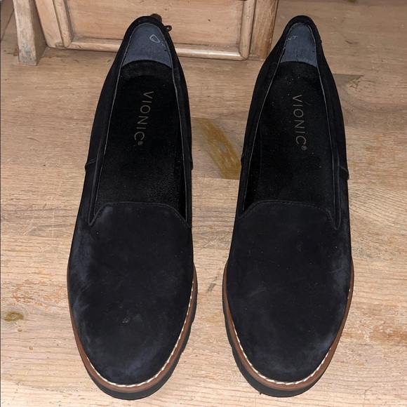 Vionic Willa Wedge Loafers Slip-On Water Repellent Suede Chunky Lug Heel Size 6 - Picture 2 of 10